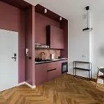 Przytulne I Komfortowe Studia Very Berry W Poznaniu By Renters * Poznań