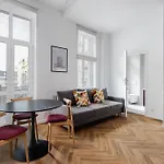 Appartement Przytulne I Komfortowe Studia Very Berry W Poznaniu By Renters *