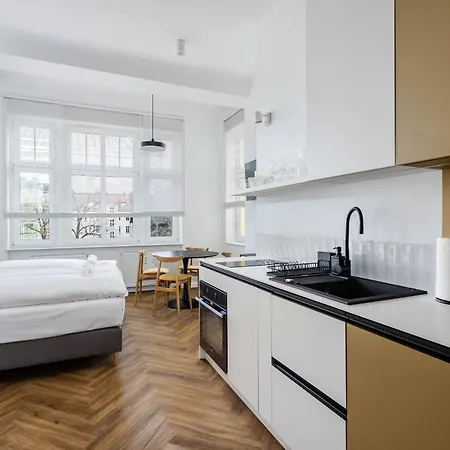 Przytulne I Komfortowe Studia Very Berry W Poznaniu By Renters * Poznań