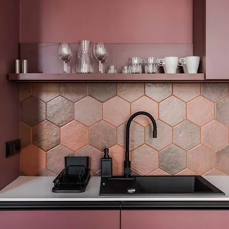 Przytulne I Komfortowe Studia Very Berry W Poznaniu By Renters * Πόζναν