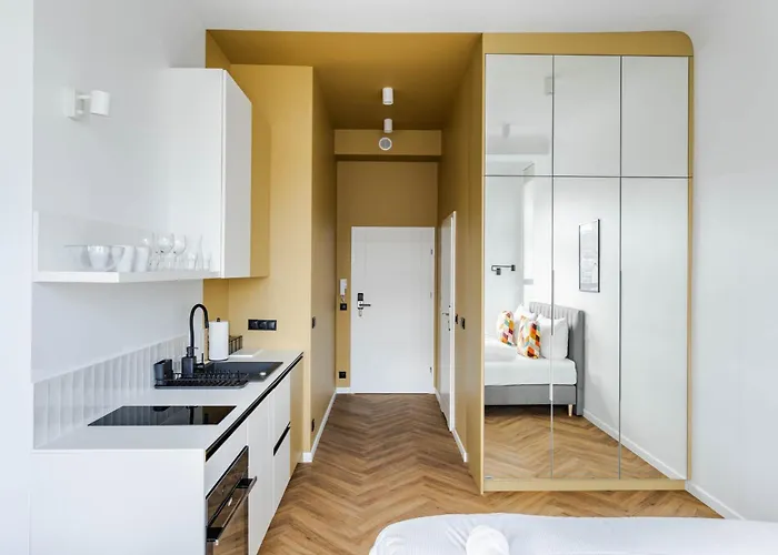 Przytulne I Komfortowe Studia Very Berry W Poznaniu By Renters Appartement *