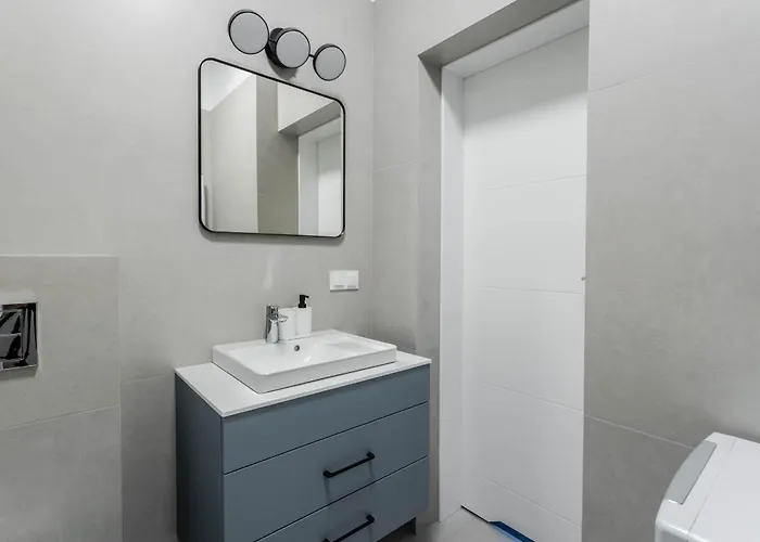 Przytulne I Komfortowe Studia Very Berry W Poznaniu By Renters Appartement Poznań