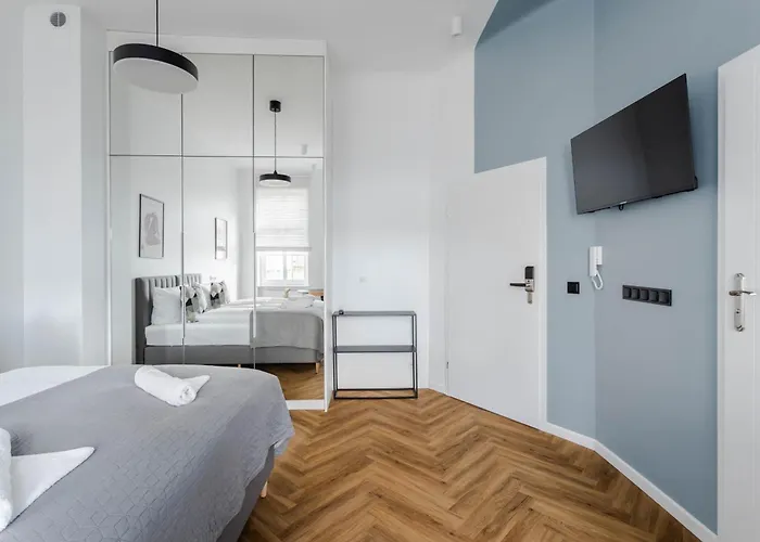Przytulne I Komfortowe Studia Very Berry W Poznaniu By Renters Appartement