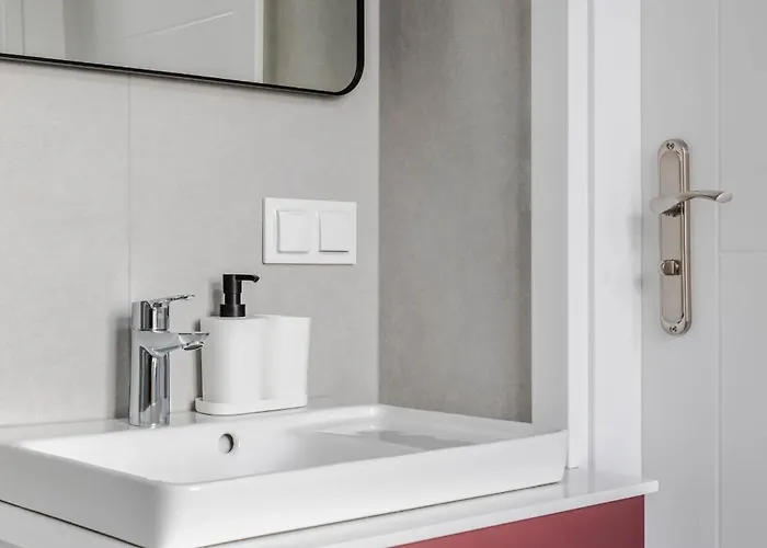 Przytulne I Komfortowe Studia Very Berry W Poznaniu By Renters Appartement Poznań