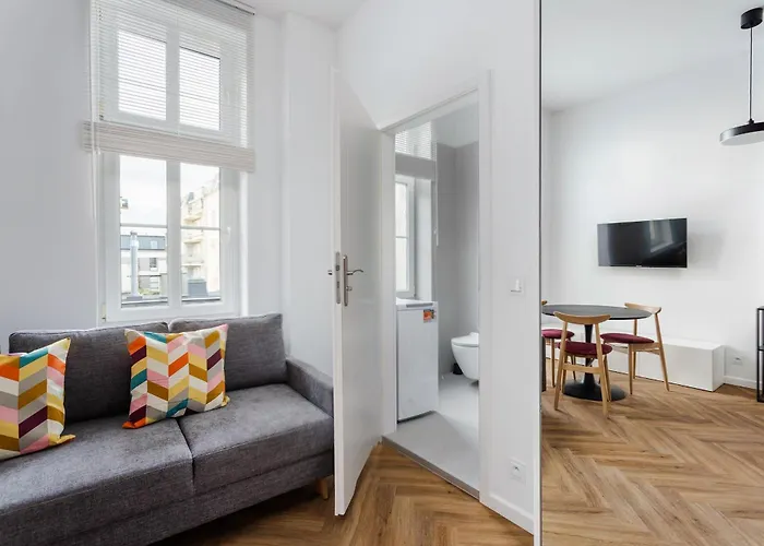 Przytulne I Komfortowe Studia Very Berry W Poznaniu By Renters * Poznań