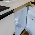 Apartment Przytulne I Komfortowe Studia Very Berry W Poznaniu By Renters