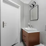 Przytulne I Komfortowe Studia Very Berry W Poznaniu By Renters Apartment Poznan