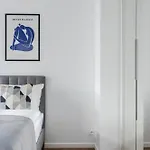 Apartment Przytulne I Komfortowe Studia Very Berry W Poznaniu By Renters