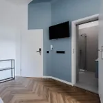 Apartment Przytulne I Komfortowe Studia Very Berry W Poznaniu By Renters *