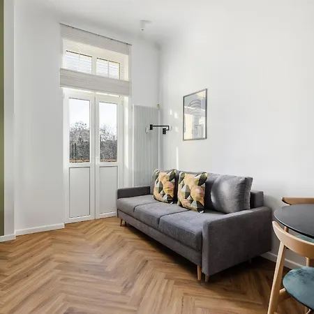 Appartement Przytulne I Komfortowe Studia Very Berry W Poznaniu By Renters Poznań