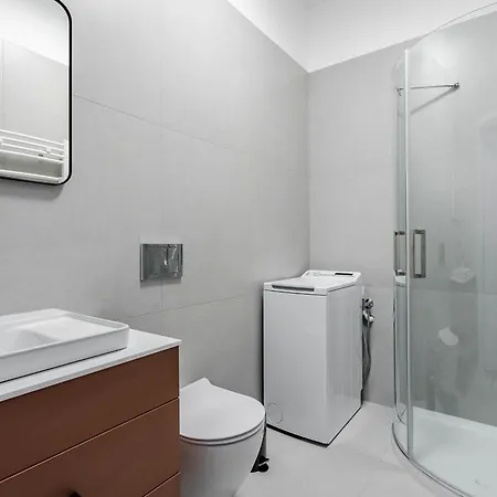 Przytulne I Komfortowe Studia Very Berry W Poznaniu By Renters