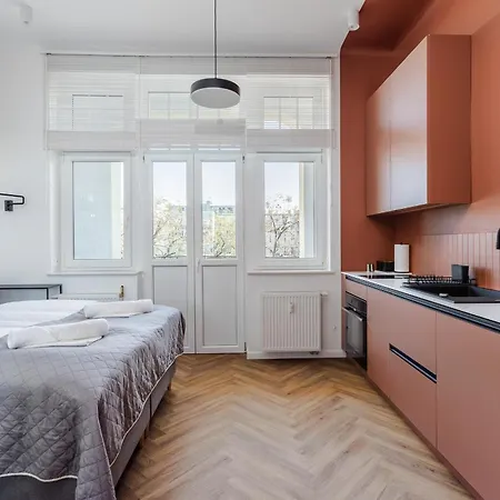 Apartment Przytulne I Komfortowe Studia Very Berry W Poznaniu By Renters Poznan