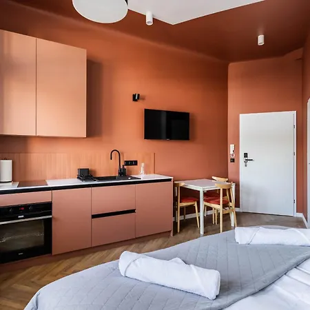Apartment Przytulne I Komfortowe Studia Very Berry W Poznaniu By Renters *
