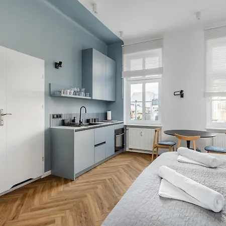 Przytulne I Komfortowe Studia Very Berry W Poznaniu By Renters Познань