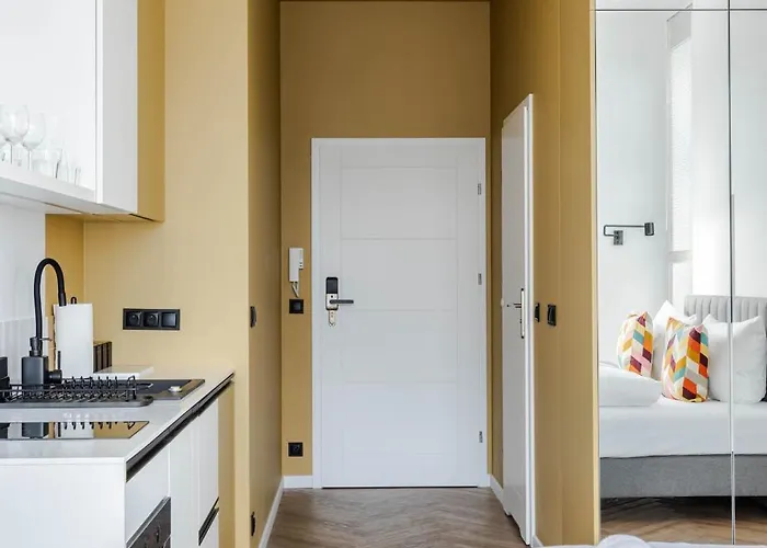 Przytulne I Komfortowe Studia Very Berry W Poznaniu By Renters Apartment