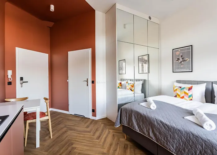 Przytulne I Komfortowe Studia Very Berry W Poznaniu By Renters Διαμέρισμα