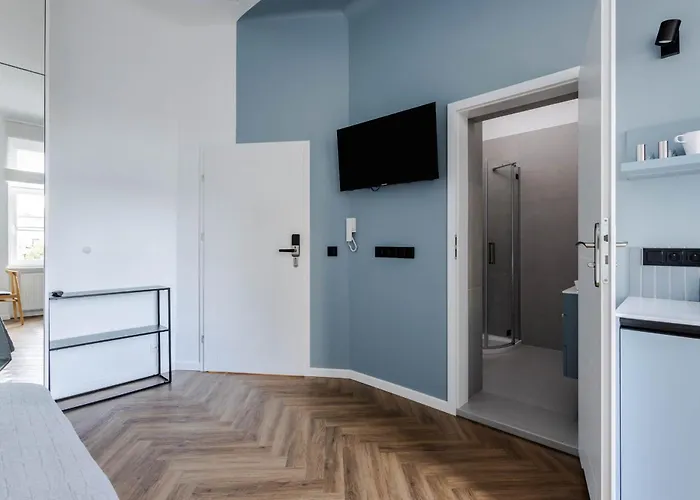 Apartment Przytulne I Komfortowe Studia Very Berry W Poznaniu By Renters *