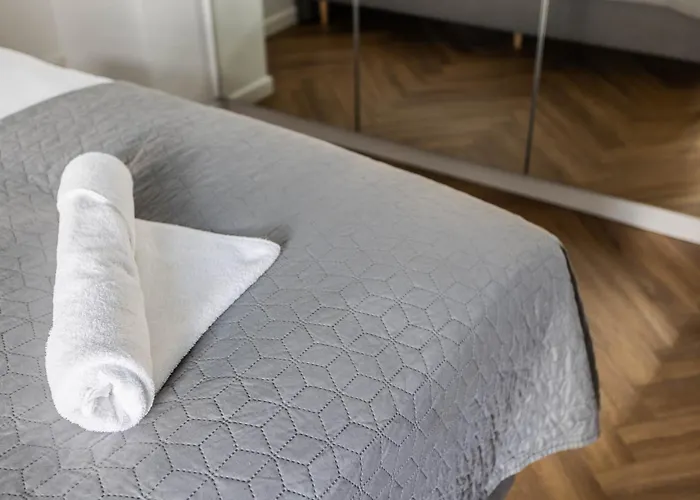 Przytulne I Komfortowe Studia Very Berry W Poznaniu By Renters Διαμέρισμα *