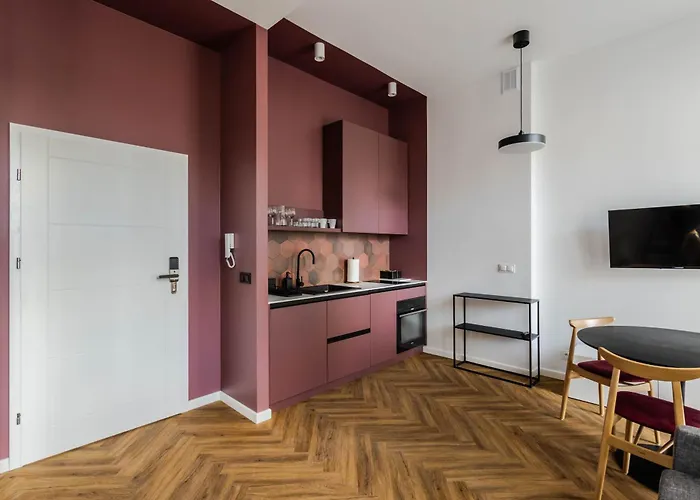 Przytulne I Komfortowe Studia Very Berry W Poznaniu By Renters * Πόζναν